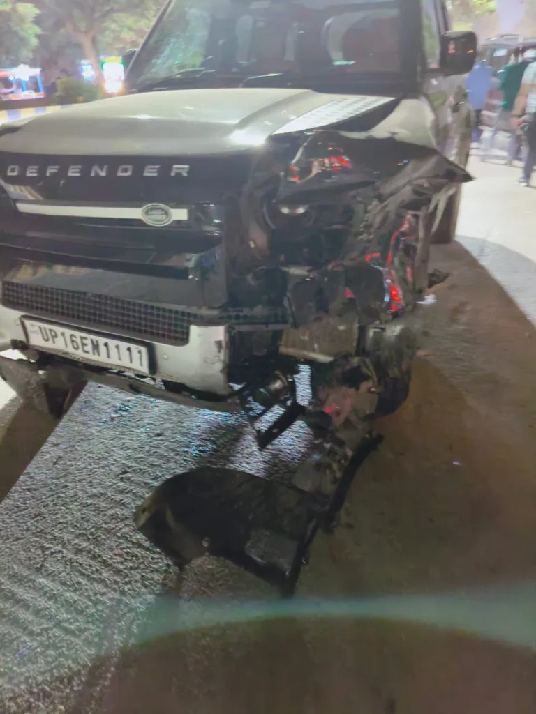 Noida me kehar machane wali Defender