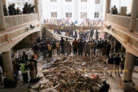 💣 पेशावर पुलिस मुख्यालय हमला: आत्मघाती हमले के बाद कई धमाके, जवाबी कार्रवाई जारी