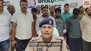 भदोही में किशोरी का सौदा ₹1.10 लाख में, फेसबुक पर प्रेमजाल से शुरू हुआ अपहरण; चार गिरफ्तार