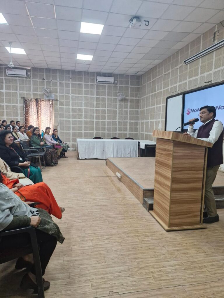 रोजिनी नायडू मेडिकल कॉलेज में PoSH Act पर जागरूकता कार्यक्रम, महिलाओं की सुरक्षा के लिए मजबूत संकल्प