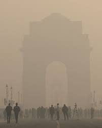 India Gate in Smoggy