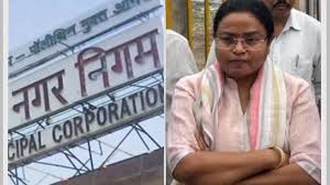 आगरा: भतीजे के विवाद में ‘अकेली’ पड़ीं मेयर हेमलता दिवाकर? अब बदले सुर, बोलीं- ‘नगर निगम मेरा परिवार, मिल-बैठकर सुलझा लेंगे गलतफहमियां’