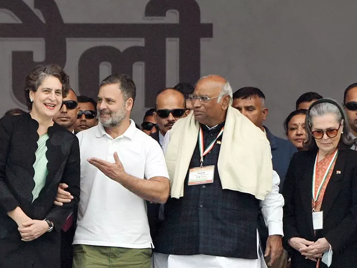 दिल्ली: कांग्रेस रैली में ‘मोदी तेरी कब्र खुदेगी’ के नारे पर संग्राम; भाजपा बोली- राहुल औरंगजेब की राह पर, जल्द होंगे दफन