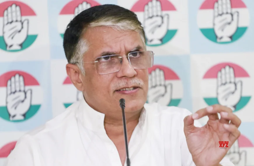 AICC मुख्यालय में पवन खेड़ा की प्रेस कॉन्फ्रेंस