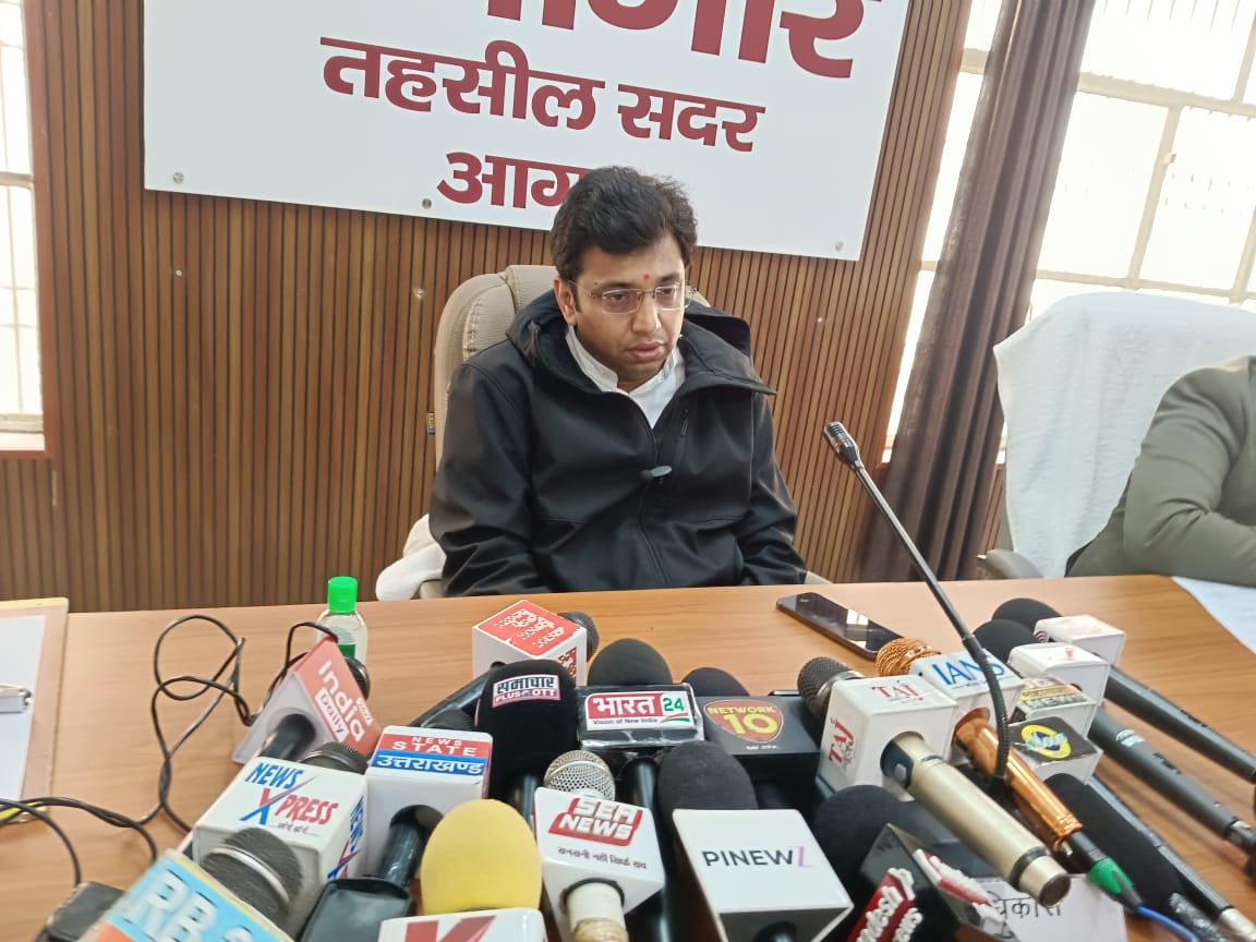 DM Arvind Malappa Bangari Agra press conference draft voter list 2026