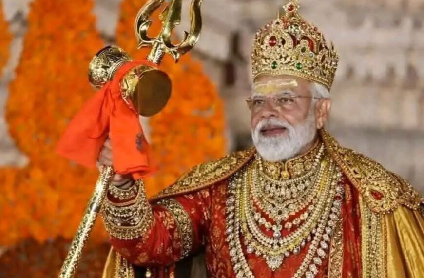 दिल्ली स्वर्ग व्यंग्य लेख, ट्रेन देरी पर सत्ता और आस्था पर कटाक्ष