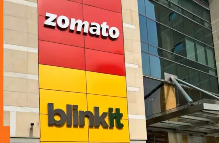 Zomato Blinkit delivery partner delivering food on new year eve record orders