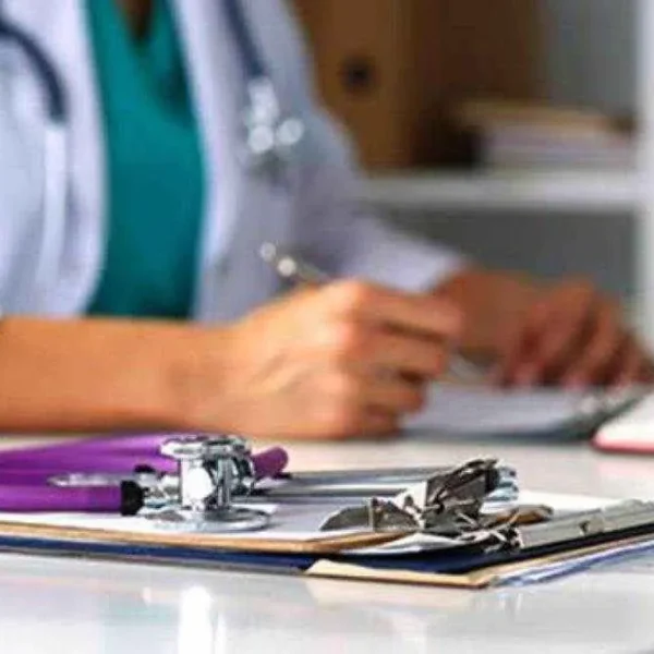 Lucknow News: यौन शोषण के आरोपी KGMU के फरार जूनियर डॉक्टर पर ₹25 हजार का इनाम, लगातार बदल रहा लोकेशन