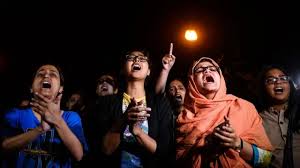 Students holding candle march in JNU campus on 5 Jan 2026