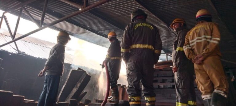 Fire in Bansal Impex wood warehouse Freeganj Agra without NOC safety norms