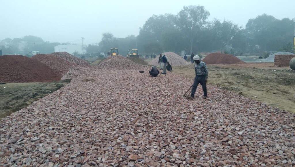 Sikandra Awas Vikas Parishad road construction work Agra news official inspection