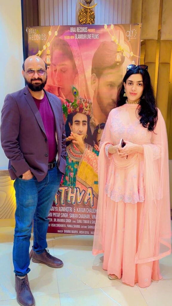 Aathva Sur music video launch event Agra Poonam Plaza Suraj Tiwari Navya Agnihotri Karan Chaudhary