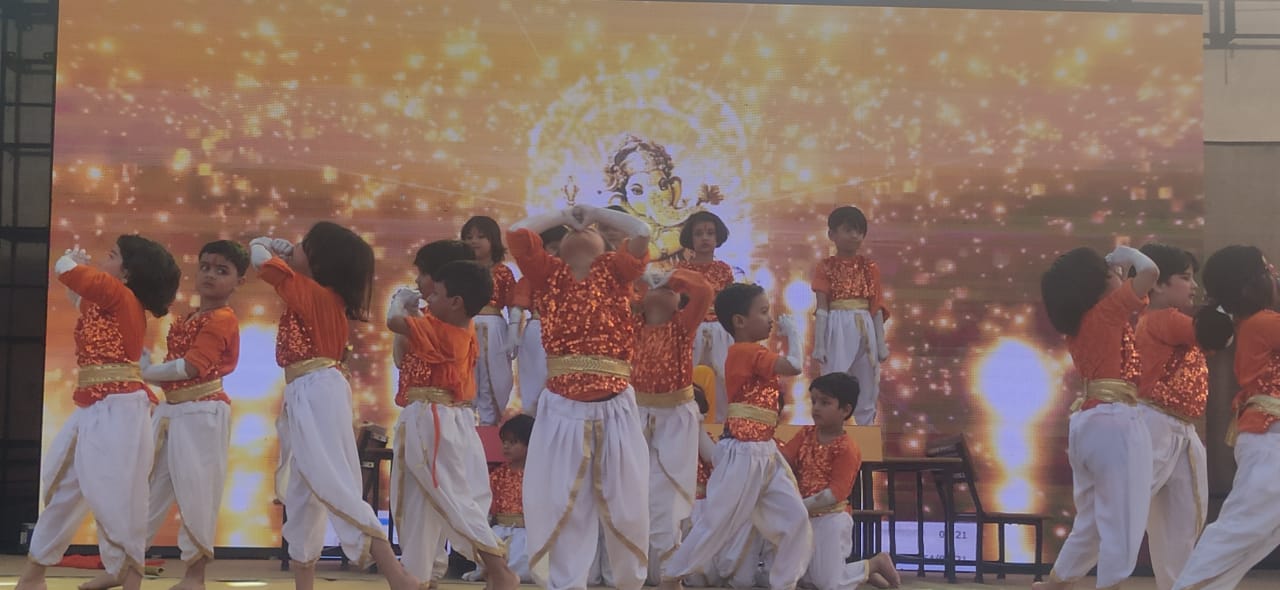 Kidzee Sikandra Annual Function Agra SP Singh Baghel Taj News