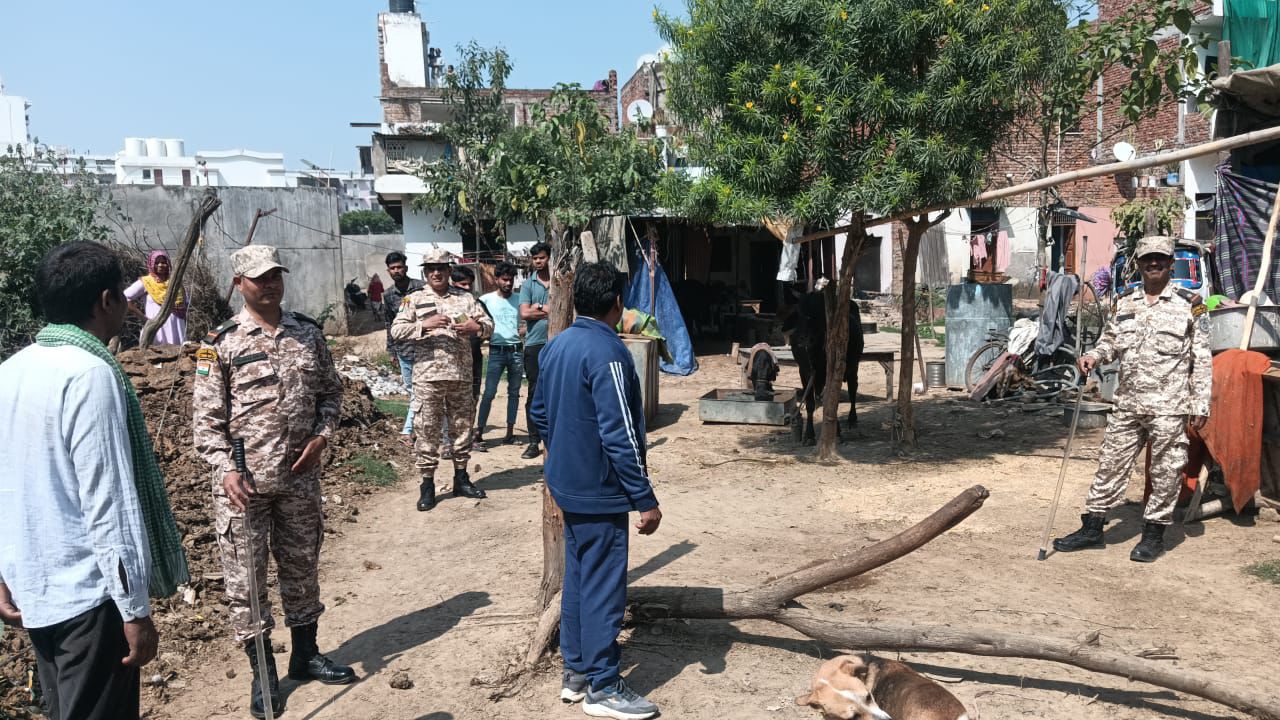 सिकंदरा योजना में अवैध कब्जा हटाने की कार्रवाई