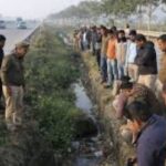 यमुना एक्सप्रेसवे पर पुलिस और फॉरेंसिक टीम घटनास्थल पर जांच करती हुई