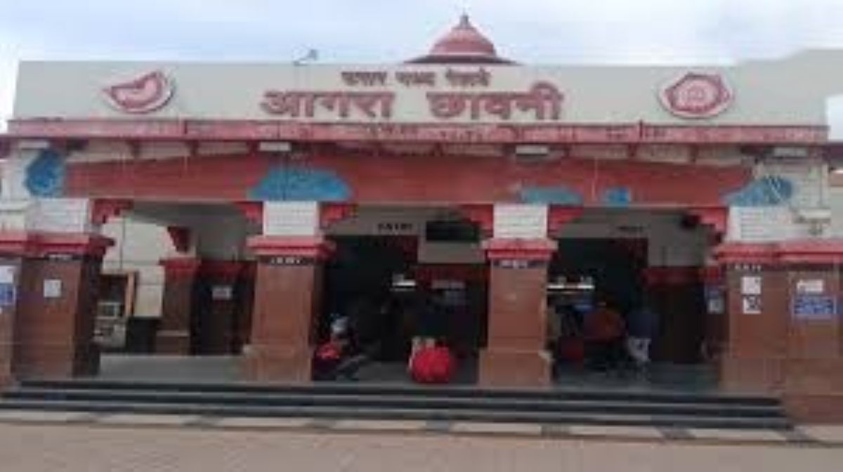 Agra Railway Division RPF Operation Dusra Unauthorized Vendors Arrested Prashti Srivastava PRO Taj News