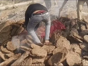 Agra Police Stops Funeral Live-in Partner Sana Ajit Jajau Village