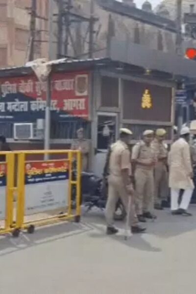 आगरा में जुमा अलविदा की नमाज