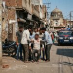 आगरा की मुगल पुलिया पर साकिब पर जानलेवा हमले की रिपोर्ट।