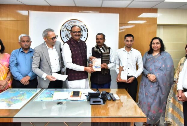 डॉ अशोक भट्टाचार्य छात्रवृत्ति सम्मान समारोह का आयोजन