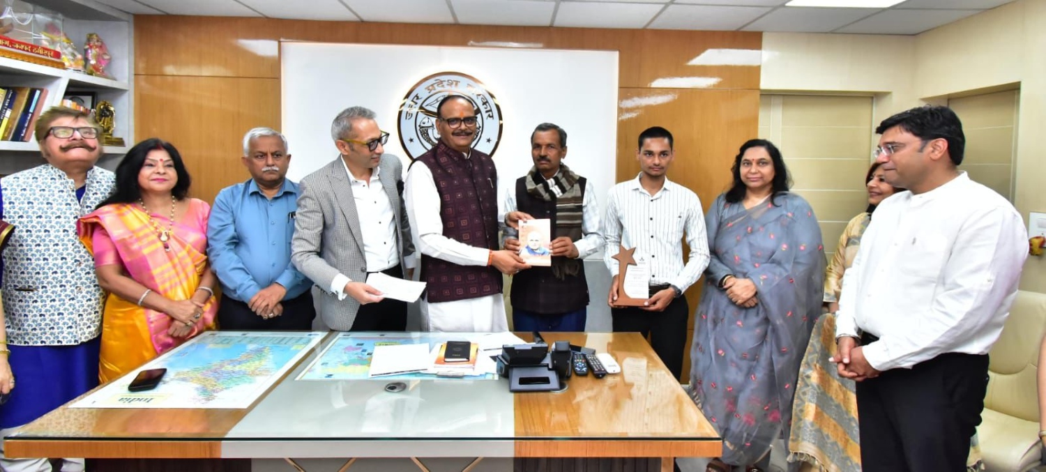 डॉ अशोक भट्टाचार्य छात्रवृत्ति सम्मान समारोह का आयोजन