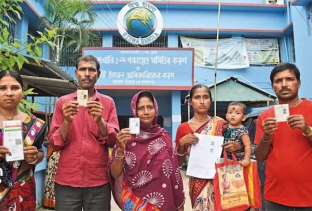 Samik Lahiri article on Bengal politics and Election Commission