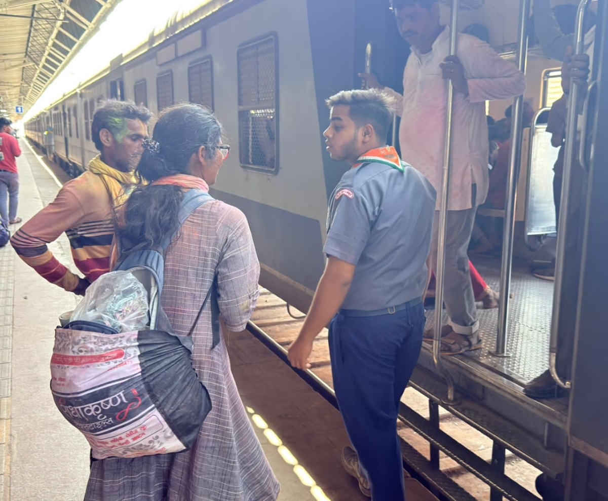 होली पर आगरा रेल मंडल की सतर्कता