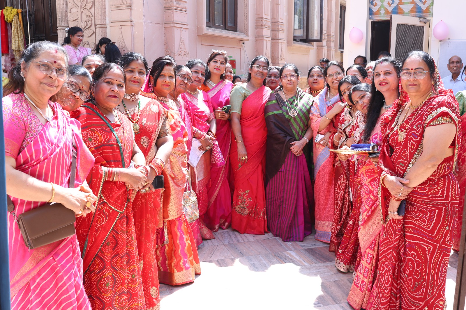शांतिनाथ जैन मंदिर में महिला दिवस