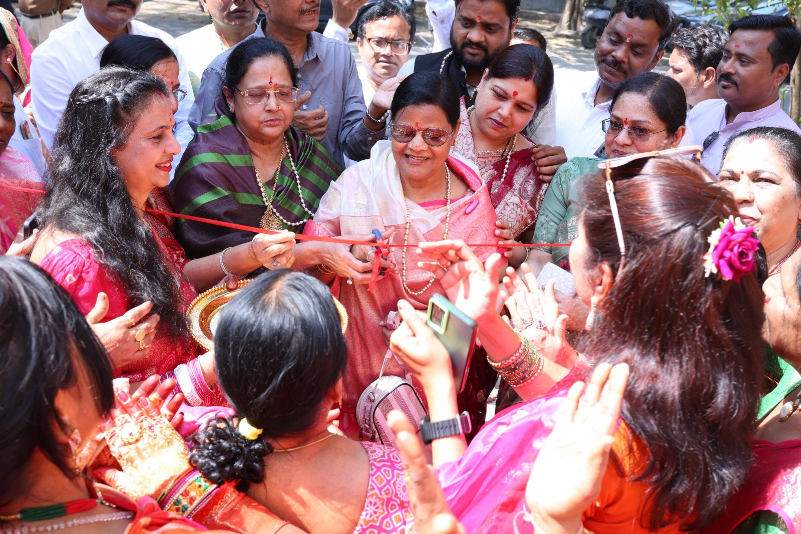 शांतिनाथ जैन मंदिर में महिला दिवस