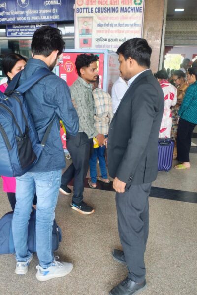 आगरा मंडल में टिकट चेकिंग अभियान के दौरान 25,847 केस दर्ज