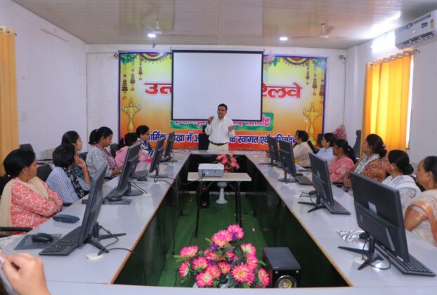 आगरा मंडल में अंतर्राष्ट्रीय महिला दिवस पर आयोजित जागरूकता कार्यक्रम
