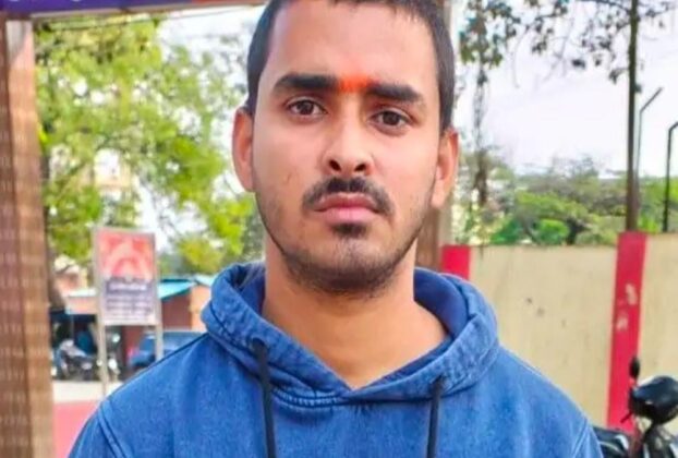 रोहित शेट्टी फायरिंग केस में मुंबई क्राइम ब्रांच और यूपी एसटीएफ द्वारा आगरा के बाह से शूटर गोलू की गिरफ्तारी - ताज न्यूज़।