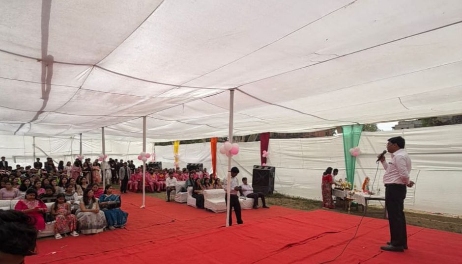 आगरा एसएन मेडिकल कॉलेज फ्रेशर्स पार्टी अरुणोदय