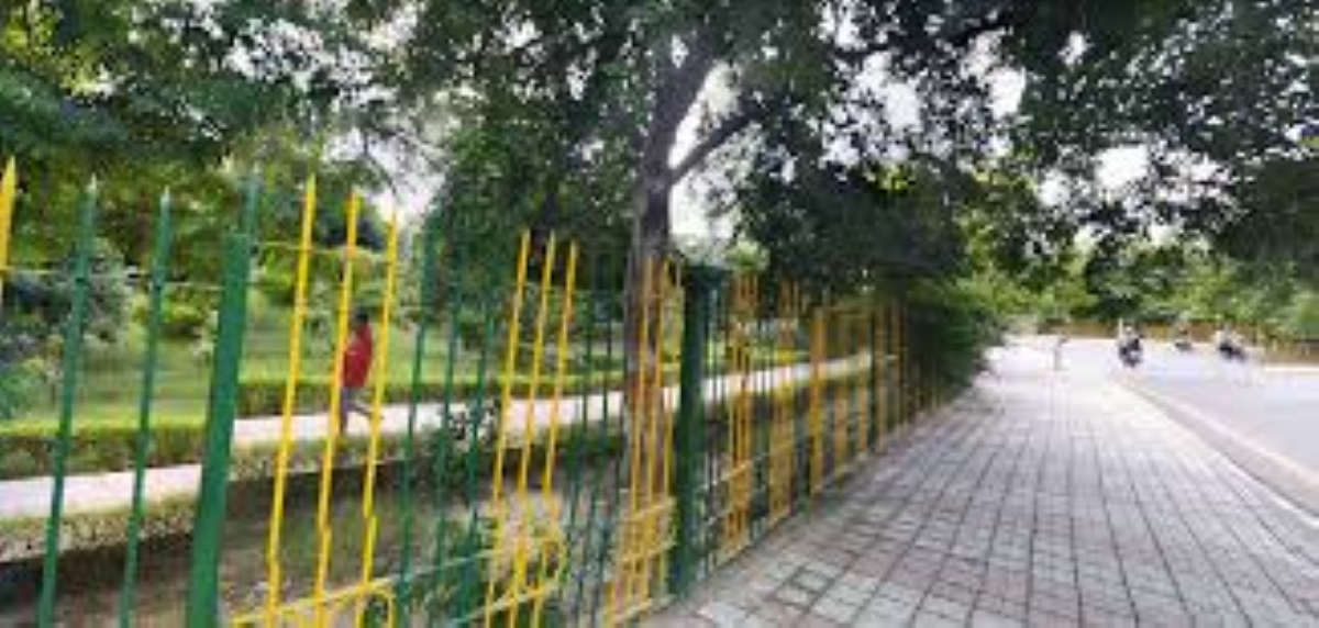 आगरा में होली मिलन समारोह