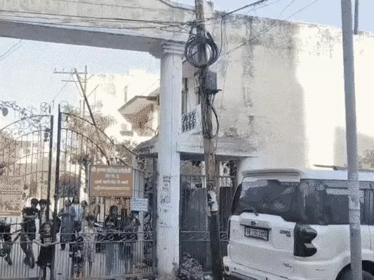 आगरा में स्कॉर्पियो हादसा