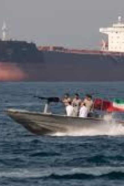 ईरान ने भारतीय तेल टैंकरों को रोका