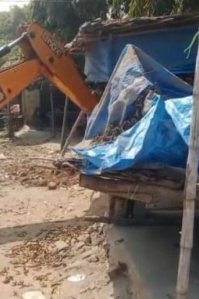 बरेली आरटीओ दफ्तर पर बुलडोजर एक्शन