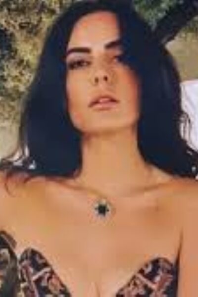 मंदाना करीमी ने वीडियो में बताई भारत छोड़ने की वजह