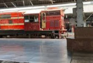 प्रयागराज हजरत निजामुद्दीन स्पेशल ट्रेन