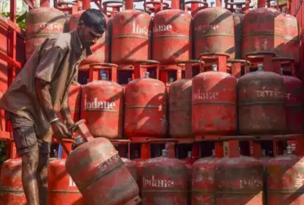 ईरान युद्ध से भारत में एलपीजी और रसोई गैस संकट