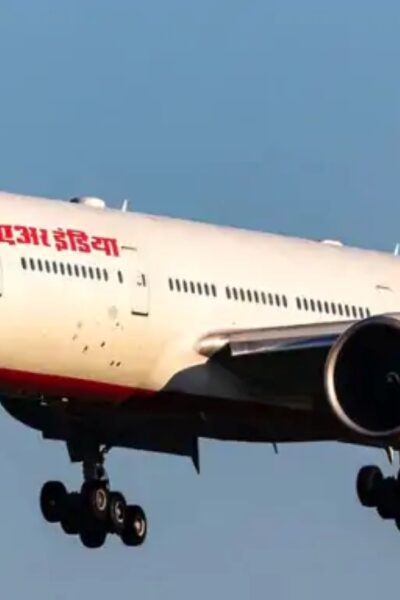 एअर इंडिया दिल्ली वैंकूवर फ्लाइट AI-185 चीन के कुनमिंग एयरस्पेस से वापस दिल्ली लौटी - ताज न्यूज़।