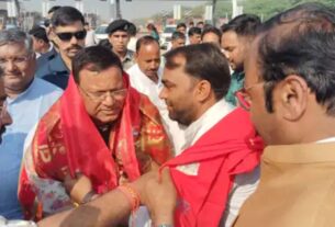 आगरा में सीएम योगी