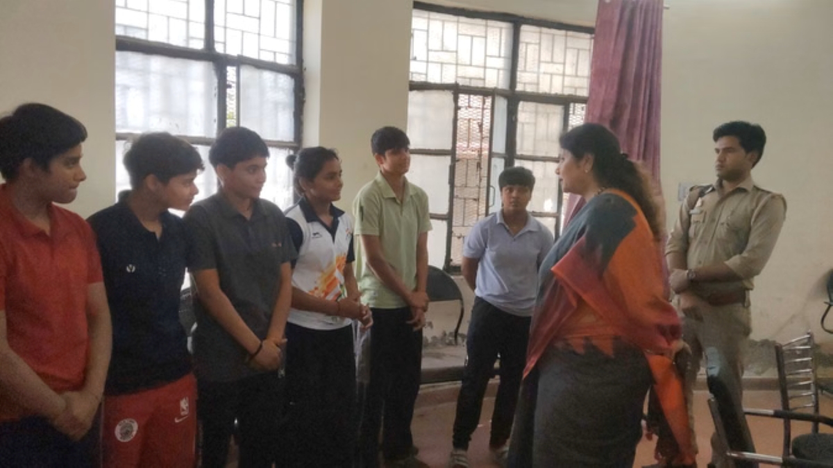 आगरा स्टेडियम में महिला कोच का विवाद सुलझा