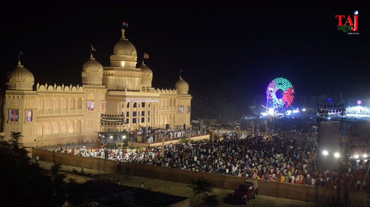 आगरा के जीआईसी मैदान में 31वीं भीमनगरी के भव्य उद्घाटन समारोह में उपस्थित डिप्टी सीएम केशव प्रसाद मौर्य और थाईलैंड के भंते