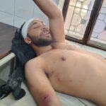 आगरा के फतेहाबाद में प्रेमिका से मिलने आए युवक को पेड़ से बांधकर पीटने की घटना का प्रतीकात्मक दृश्य