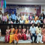 ताज लिटरेचर क्लब के साहित्य महोत्सव में उपस्थित अतिथि एवं साहित्यकार