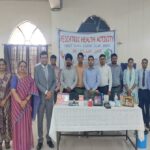 राघवेंद्र स्वरूप पब्लिक स्कूल आगरा में स्वास्थ्य जांच शिविर का दृश्य