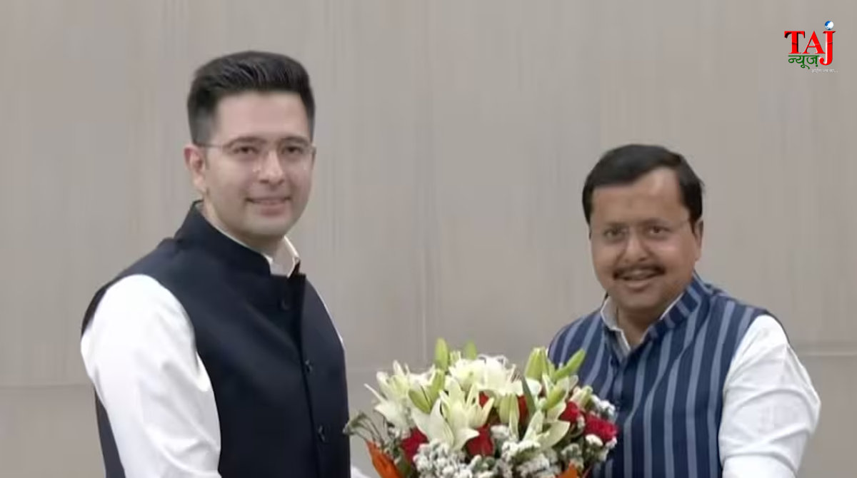 राघव चड्ढा के आम आदमी पार्टी छोड़कर बीजेपी में शामिल होने और नितिन नवीन द्वारा मिठाई खिलाने का प्रतीकात्मक दृश्य