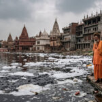 मथुरा-वृंदावन में यमुना नदी के भारी प्रदूषण और किनारों पर हो रहे अवैध निर्माण को लेकर एनजीटी द्वारा की गई सख्त कार्रवाई का प्रतीकात्मक दृश्य