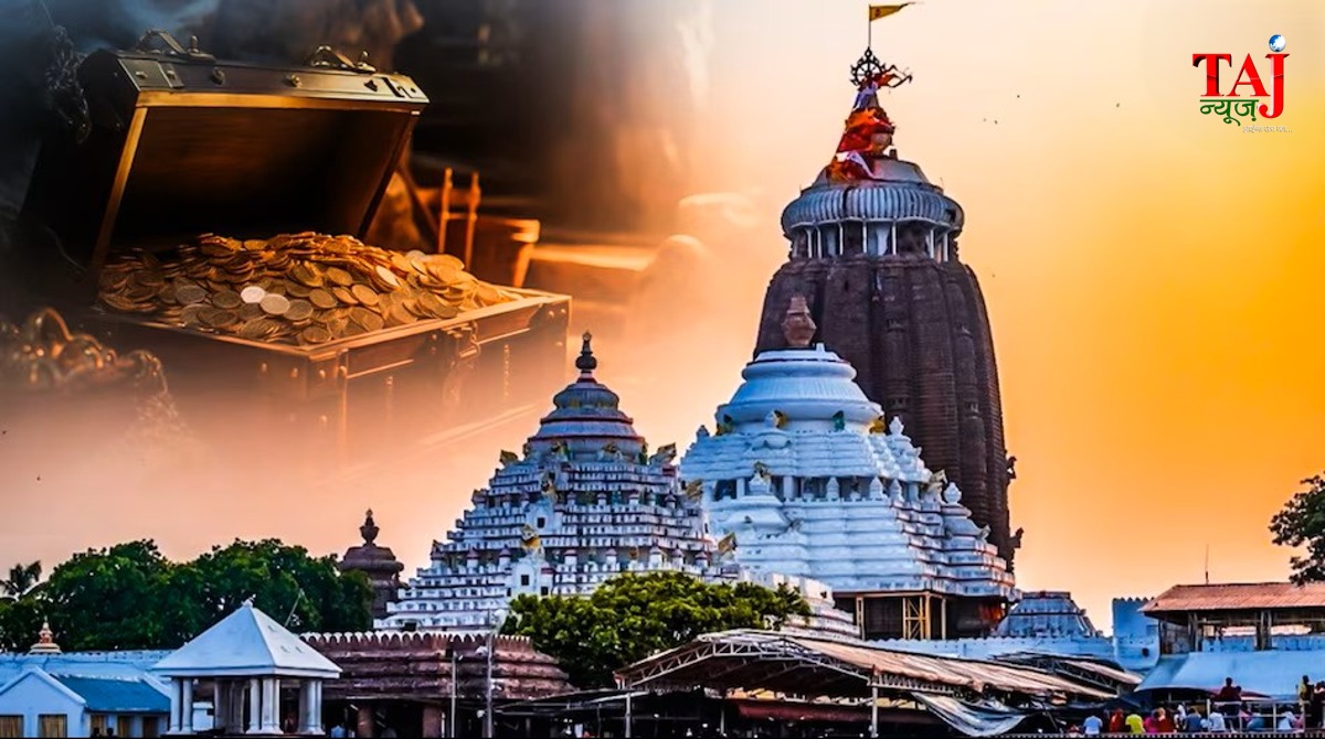 48 साल बाद खुले जगन्नाथ मंदिर के भीतरी रत्न भंडार में खजाने की 3D मैपिंग और गिनती करते अधिकारी